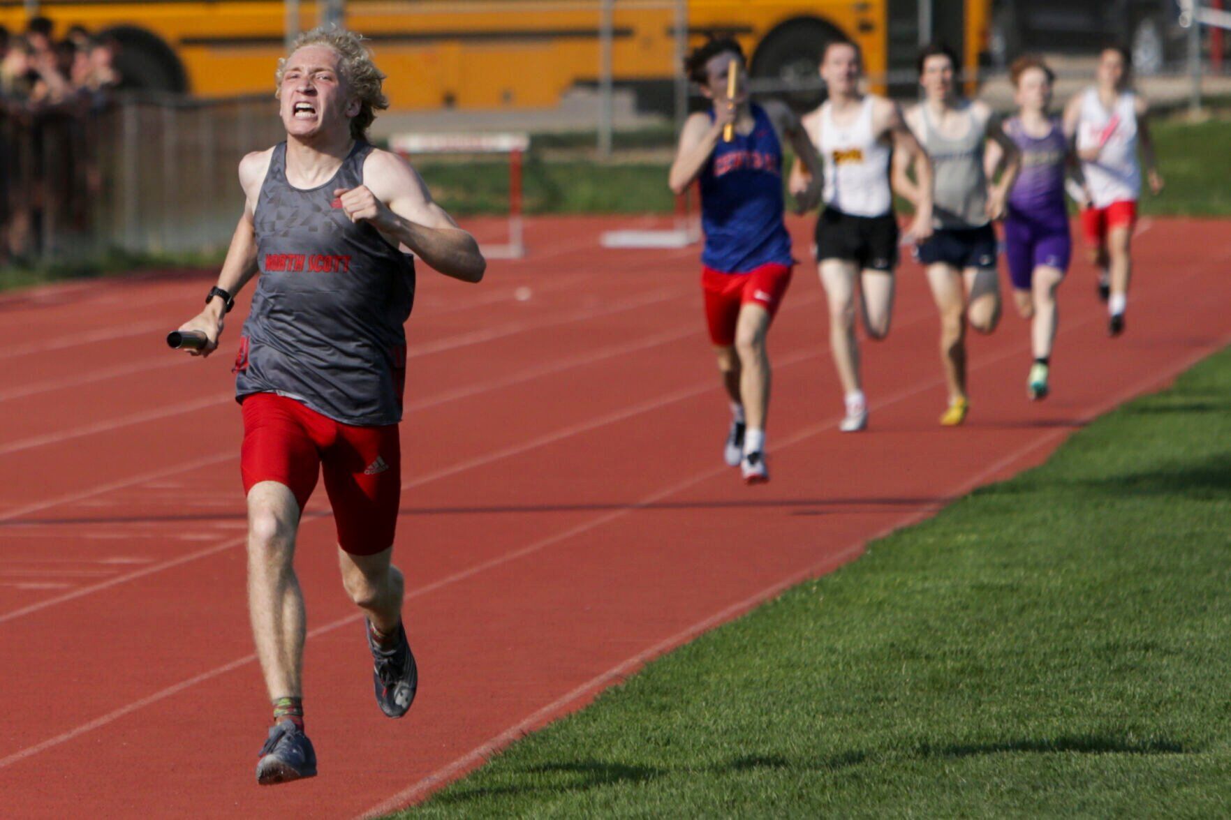 051222-qc-spt-district track-18.jpg